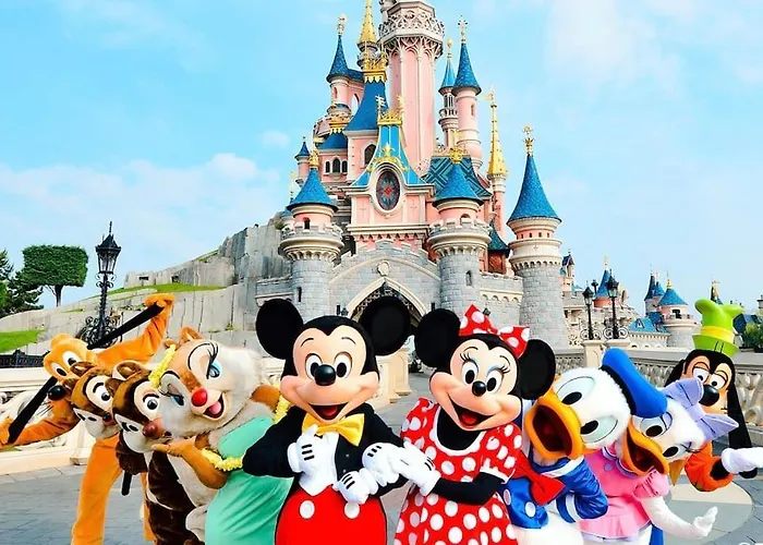 Family Disney Coconing A 10 Minutes Du Parc